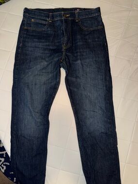 NWOT Men's Vineyard Vines Dark Blue Straight-Leg Jeans 34/30